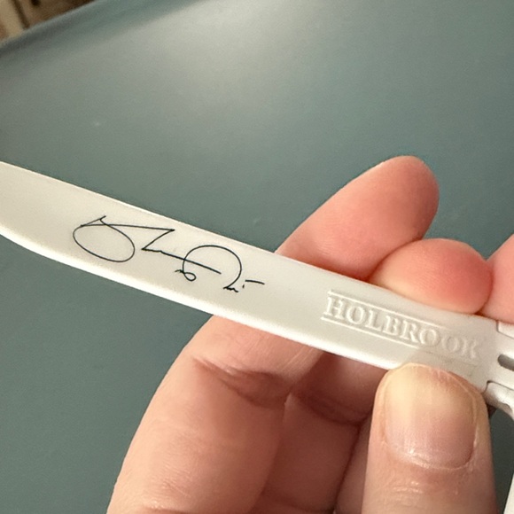 Oakley White Sunglasses with Yellow Lenses - Picture 4 of 10